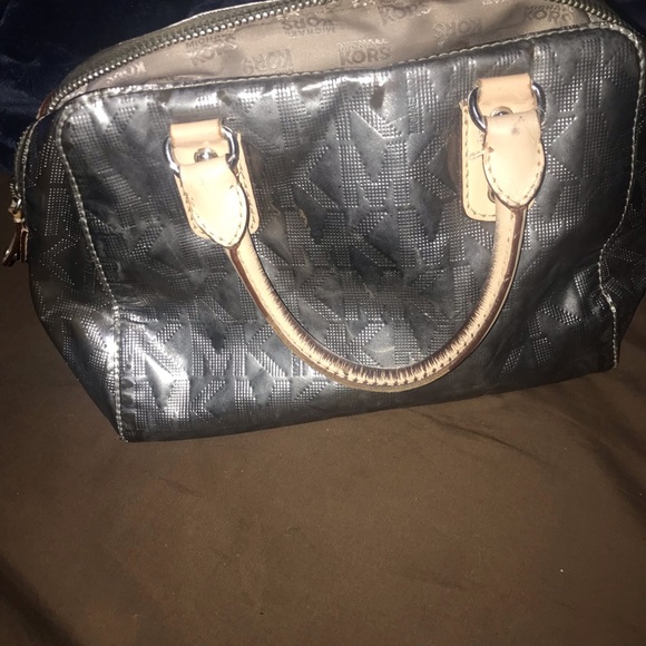 Out with the old I loved this purse - Picture 3 of 3